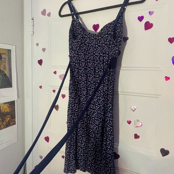 Italian Fitted Floral Sundress - Picture 4 of 6